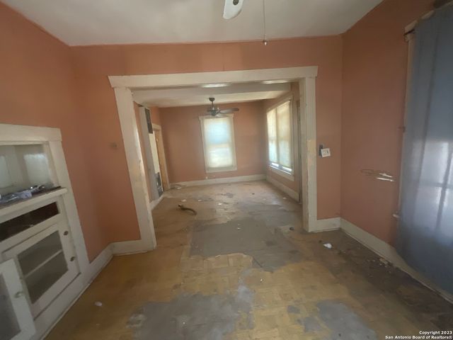 309 MOUNT VERNON CT, San Antonio, TX 78223