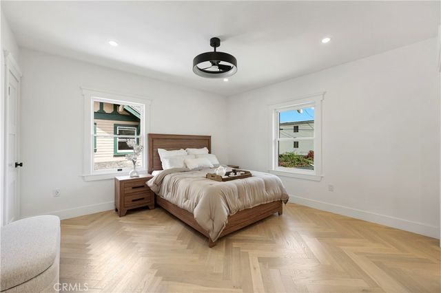 1800 Oxford Avenue, Los Angeles, CA 90006