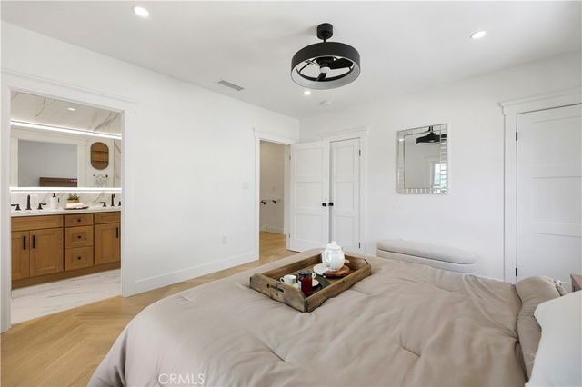 1800 Oxford Avenue, Los Angeles, CA 90006