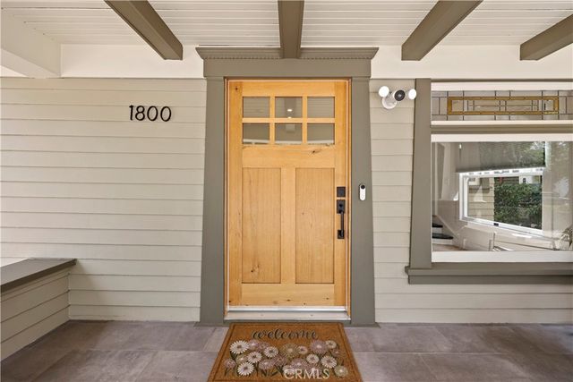 1800 Oxford Avenue, Los Angeles, CA 90006