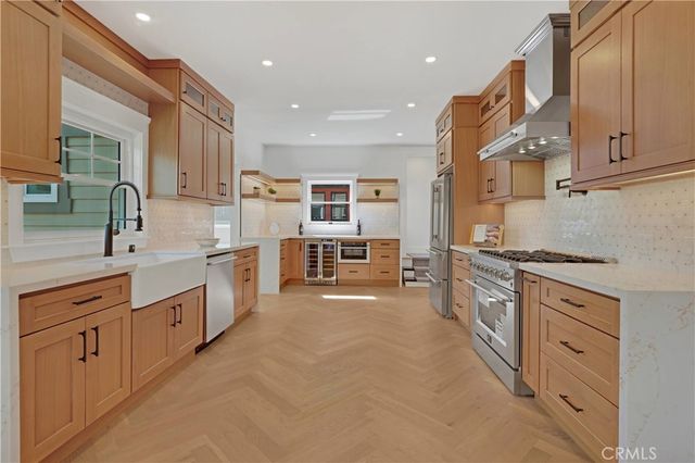 1800 Oxford Avenue, Los Angeles, CA 90006