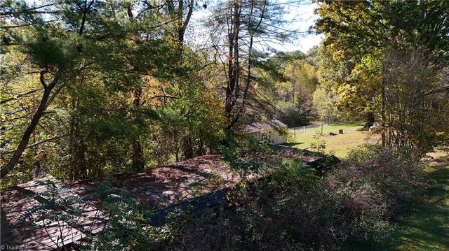 1507 Rogers Road, Mount Airy, NC 27030