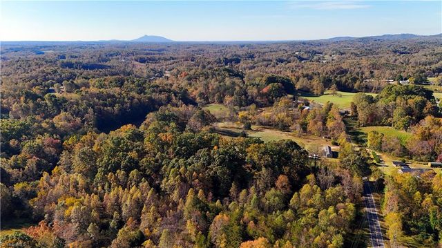 1507 Rogers Road, Mount Airy, NC 27030