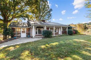 1507 Rogers Road, Mount Airy, NC 27030