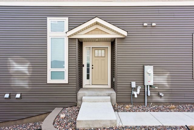 13327 Territorial Circle N, Maple Grove, MN 55369