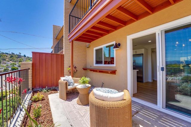 831 E 3rd Ave 5, Escondido, CA 92025
