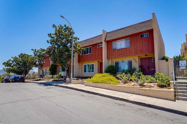 831 E 3rd Ave 5, Escondido, CA 92025