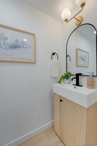 831 E 3rd Ave 5, Escondido, CA 92025