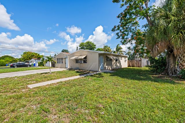 6103 SW 2ND Street, Margate, FL 33068