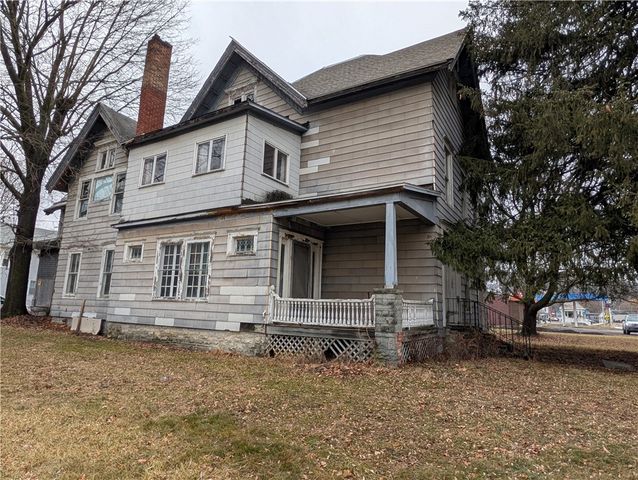 10 East Main Street, Canisteo, NY 14823