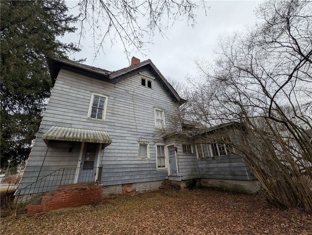 10 East Main Street, Canisteo, NY 14823