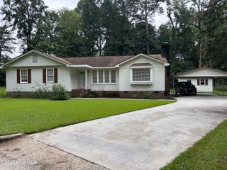 101 Rock Creek Court, Rocky Mount, NC 27804