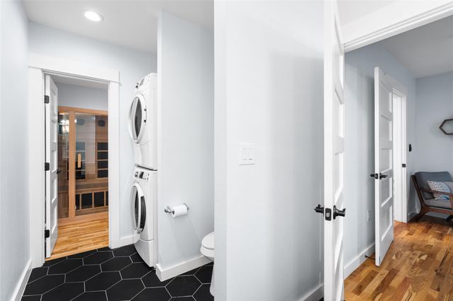 2214 Garden ST 1, Austin, TX 78702