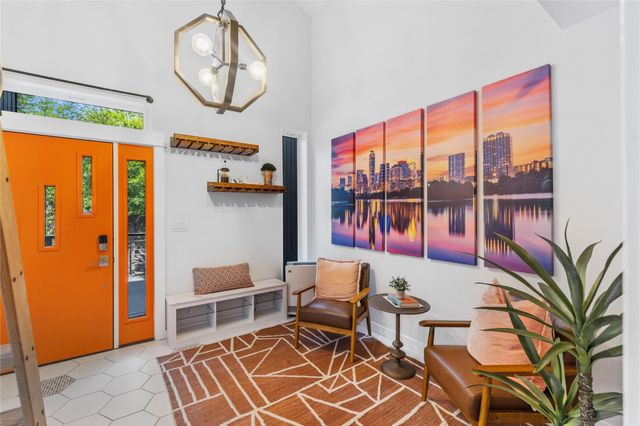 2214 Garden ST 1, Austin, TX 78702