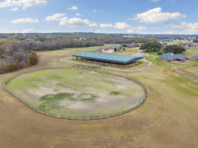 135 N Boyce Lane, Fort Worth, TX 76108