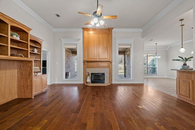 135 N Boyce Lane, Fort Worth, TX 76108