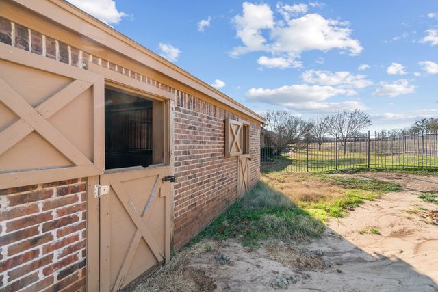 135 N Boyce Lane, Fort Worth, TX 76108