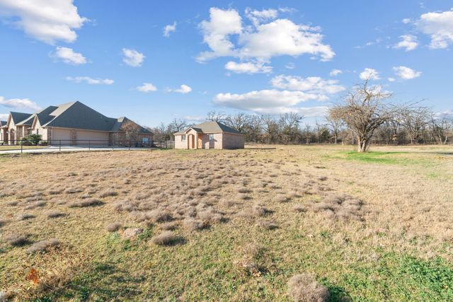 135 N Boyce Lane, Fort Worth, TX 76108