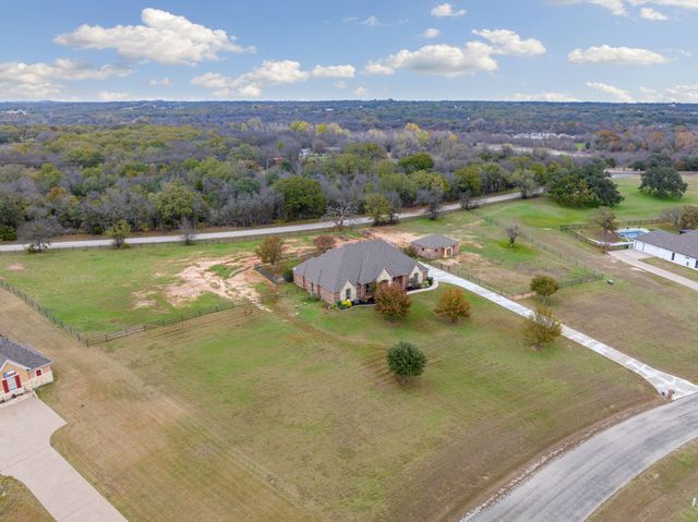 135 N Boyce Lane, Fort Worth, TX 76108