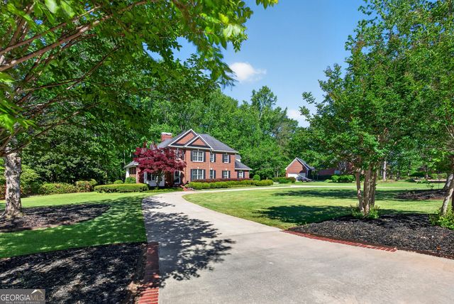 290 Youngs Circle, Fayetteville, GA 30215