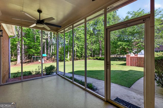 290 Youngs Circle, Fayetteville, GA 30215