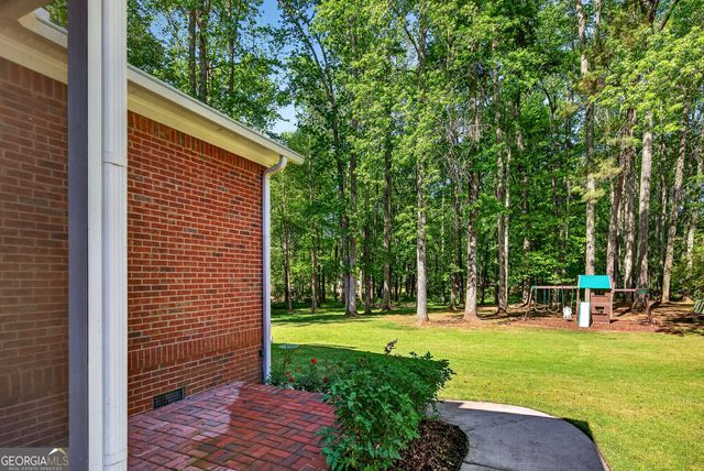 290 Youngs Circle, Fayetteville, GA 30215