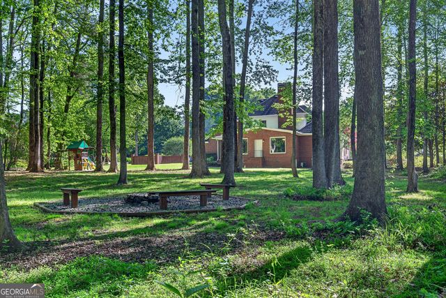 290 Youngs Circle, Fayetteville, GA 30215