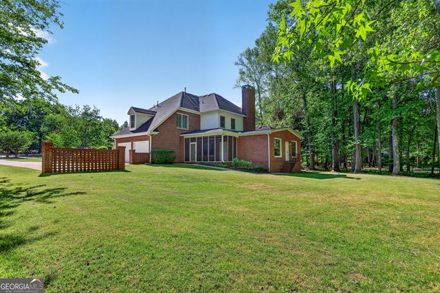 290 Youngs Circle, Fayetteville, GA 30215