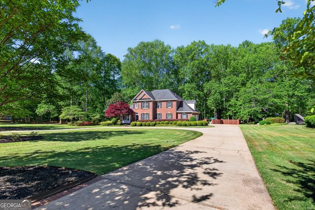 290 Youngs Circle, Fayetteville, GA 30215