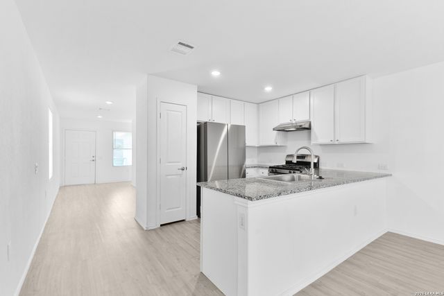 10223 ASTA TRL, San Antonio, TX 78224