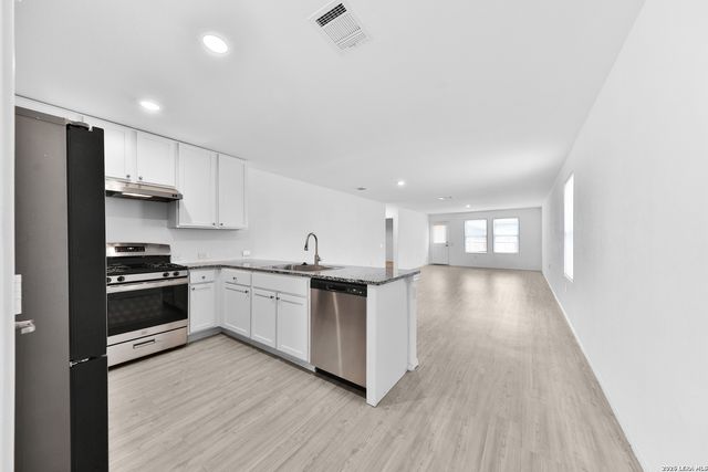 10223 ASTA TRL, San Antonio, TX 78224