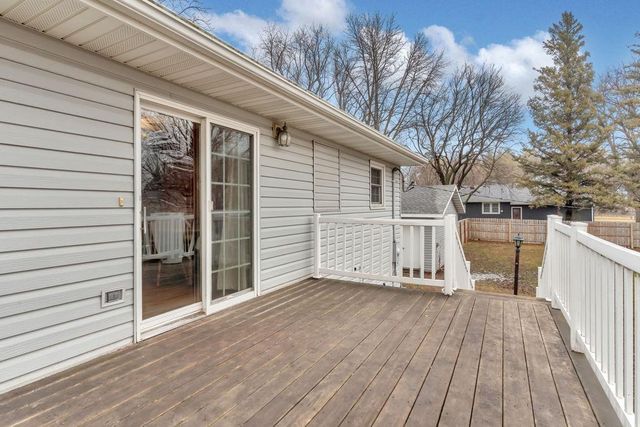 11 N Renstrom Street, Blomkest, MN 56216