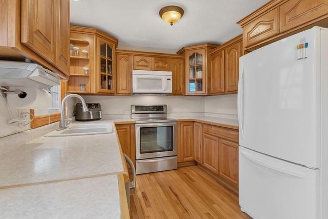 11 N Renstrom Street, Blomkest, MN 56216