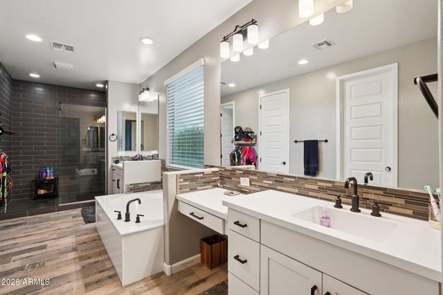 5051 S GIRARD Street, Gilbert, AZ 85298