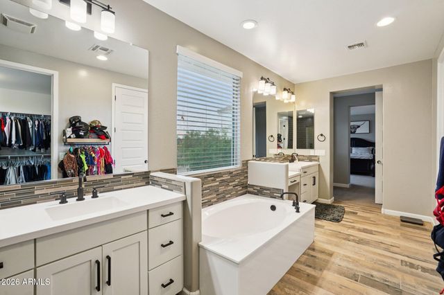 5051 S GIRARD Street, Gilbert, AZ 85298