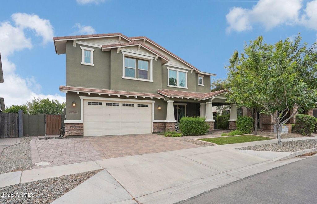 Image 2 of property listing at 5051 S GIRARD Street, Gilbert, AZ 85298