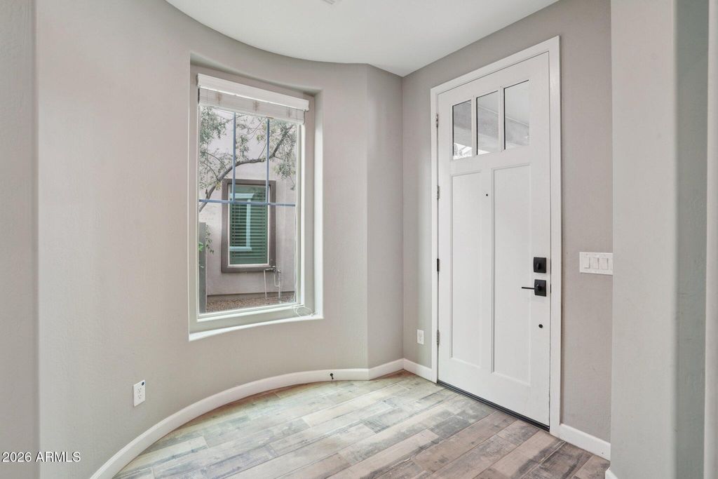 Image 6 of property listing at 5051 S GIRARD Street, Gilbert, AZ 85298
