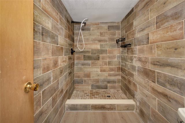 1524 YVONNE STREET, Apopka, FL 32712