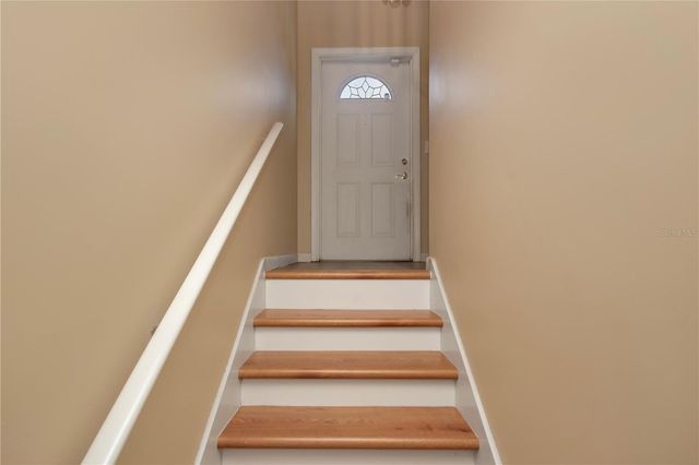 1524 YVONNE STREET, Apopka, FL 32712