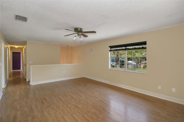 1524 YVONNE STREET, Apopka, FL 32712