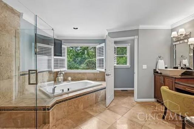 7377 Avenel Court, West Chester, OH 45069