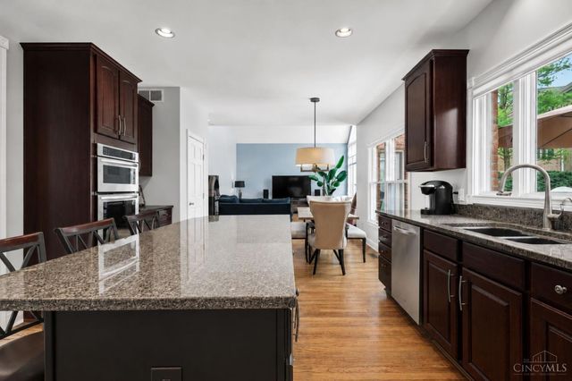 7377 Avenel Court, West Chester, OH 45069