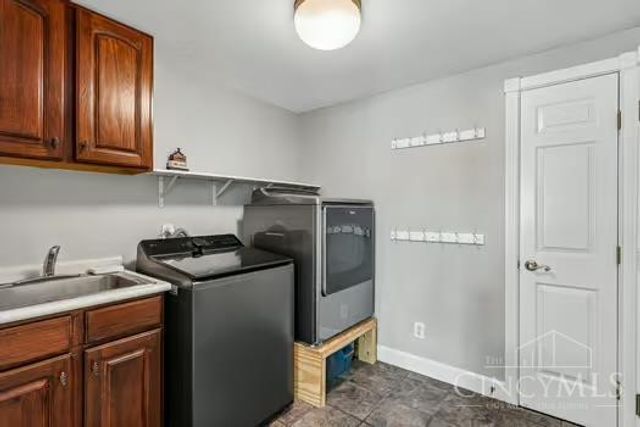 7377 Avenel Court, West Chester, OH 45069