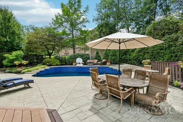7377 Avenel Court, West Chester, OH 45069