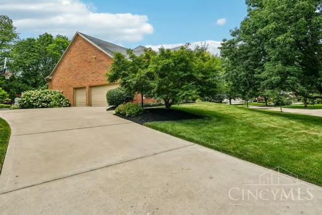 7377 Avenel Court, West Chester, OH 45069
