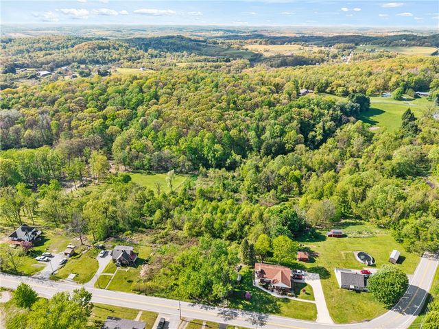 1503 Ridge Rd, Penn Twp, PA 15644
