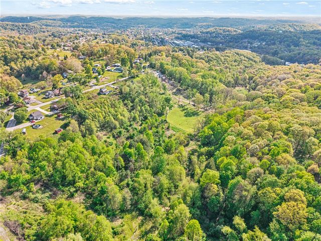 1503 Ridge Rd, Penn Twp, PA 15644
