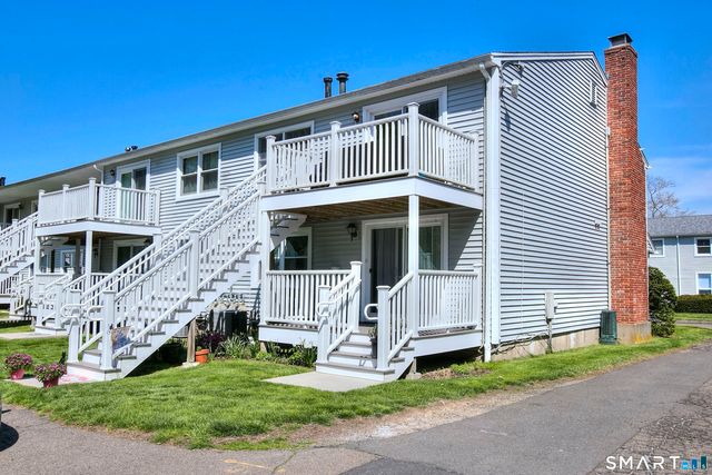 113 Carriage Path South 113, Milford, CT 06460