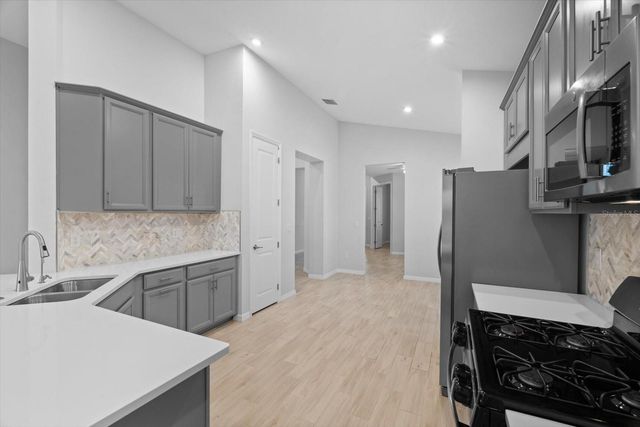 6312 LAURELCREST GLEN, Palmetto, FL 34221