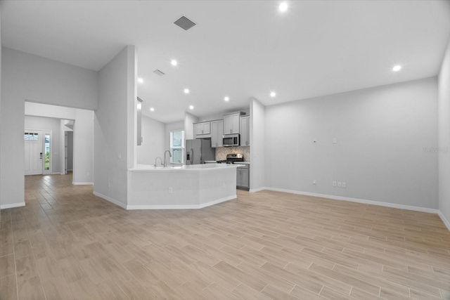 6312 LAURELCREST GLEN, Palmetto, FL 34221